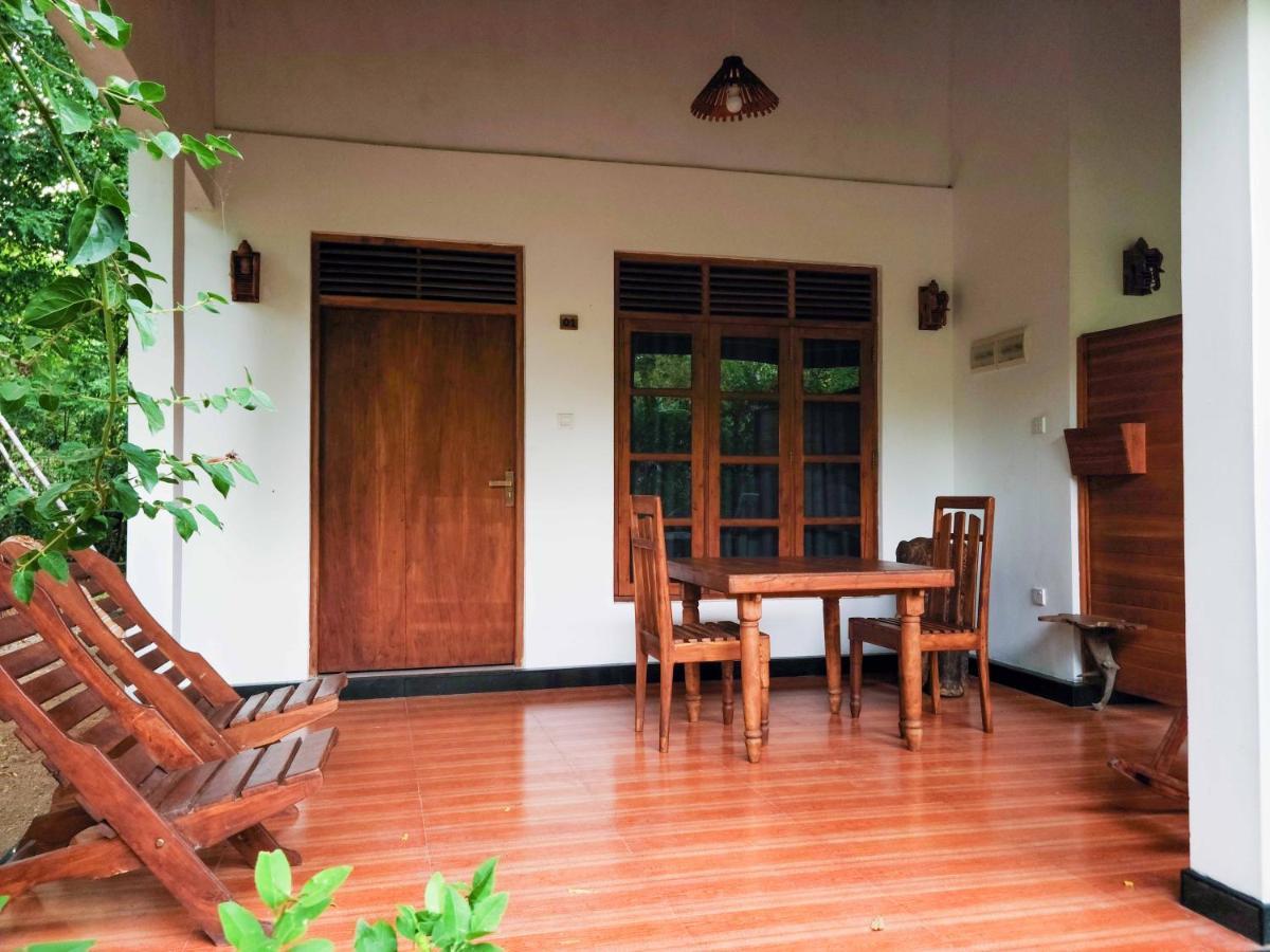 Woodholic Homestay Sigirîya Extérieur photo