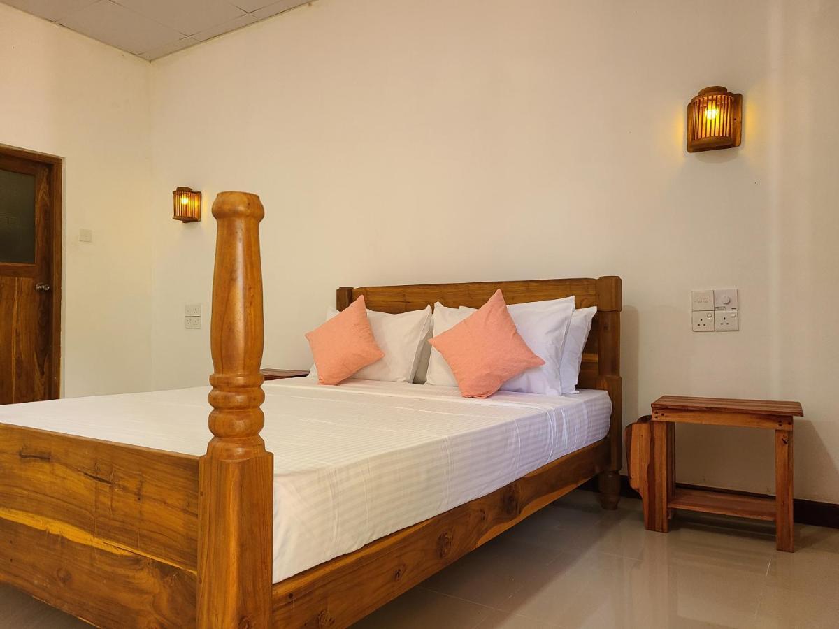 Woodholic Homestay Sigirîya Extérieur photo