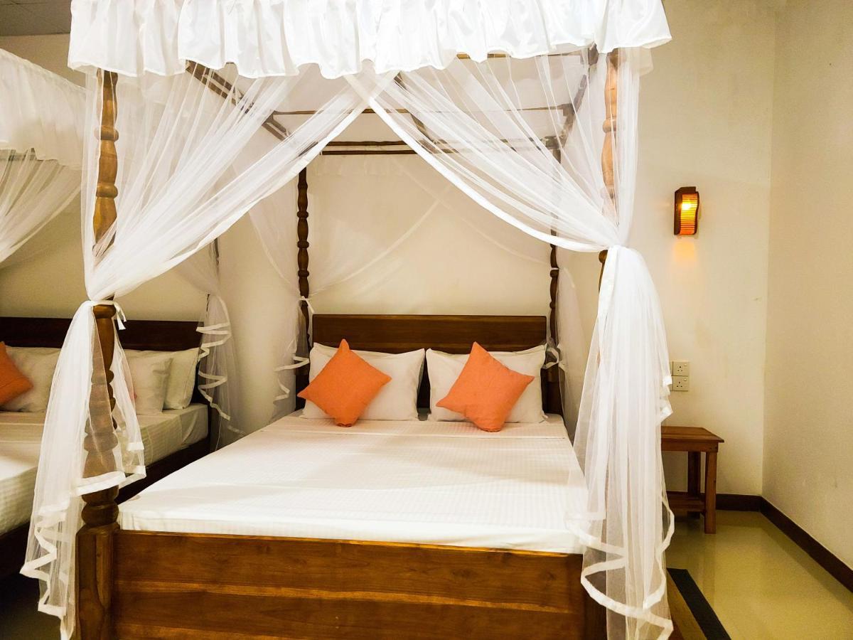 Woodholic Homestay Sigirîya Extérieur photo