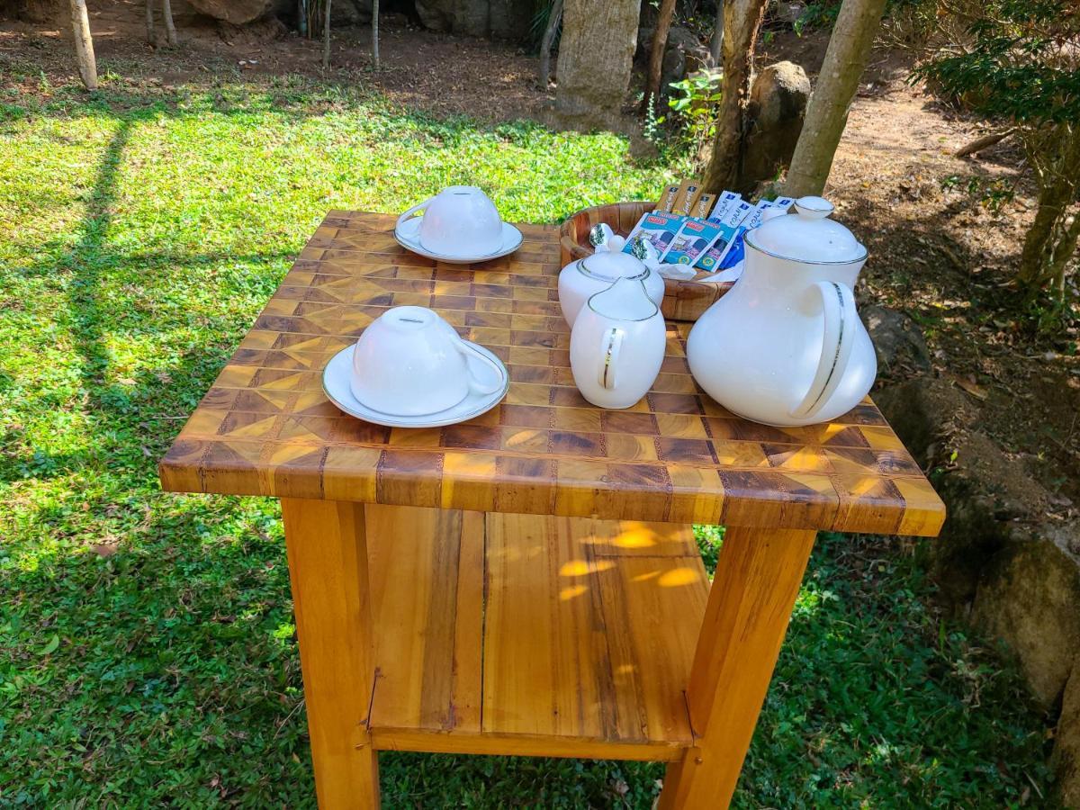 Woodholic Homestay Sigirîya Extérieur photo