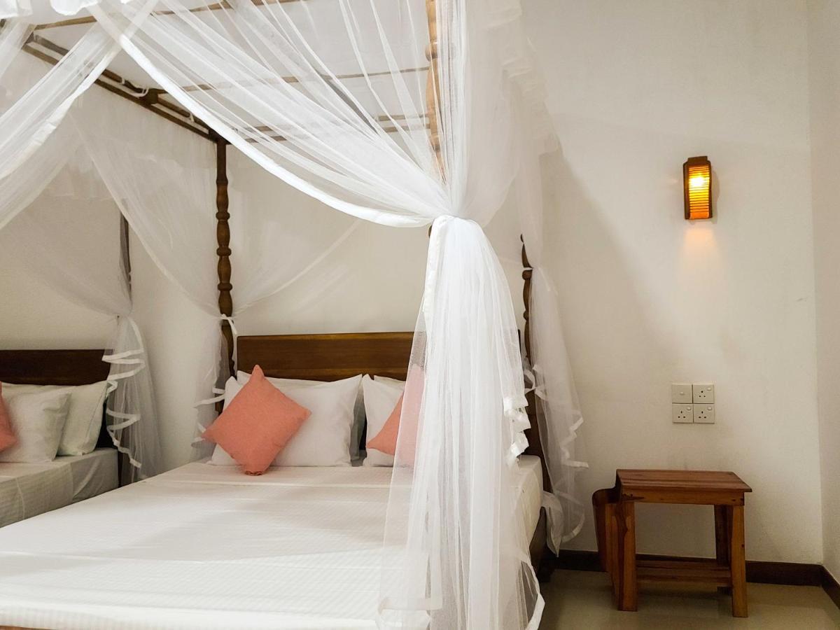 Woodholic Homestay Sigirîya Extérieur photo