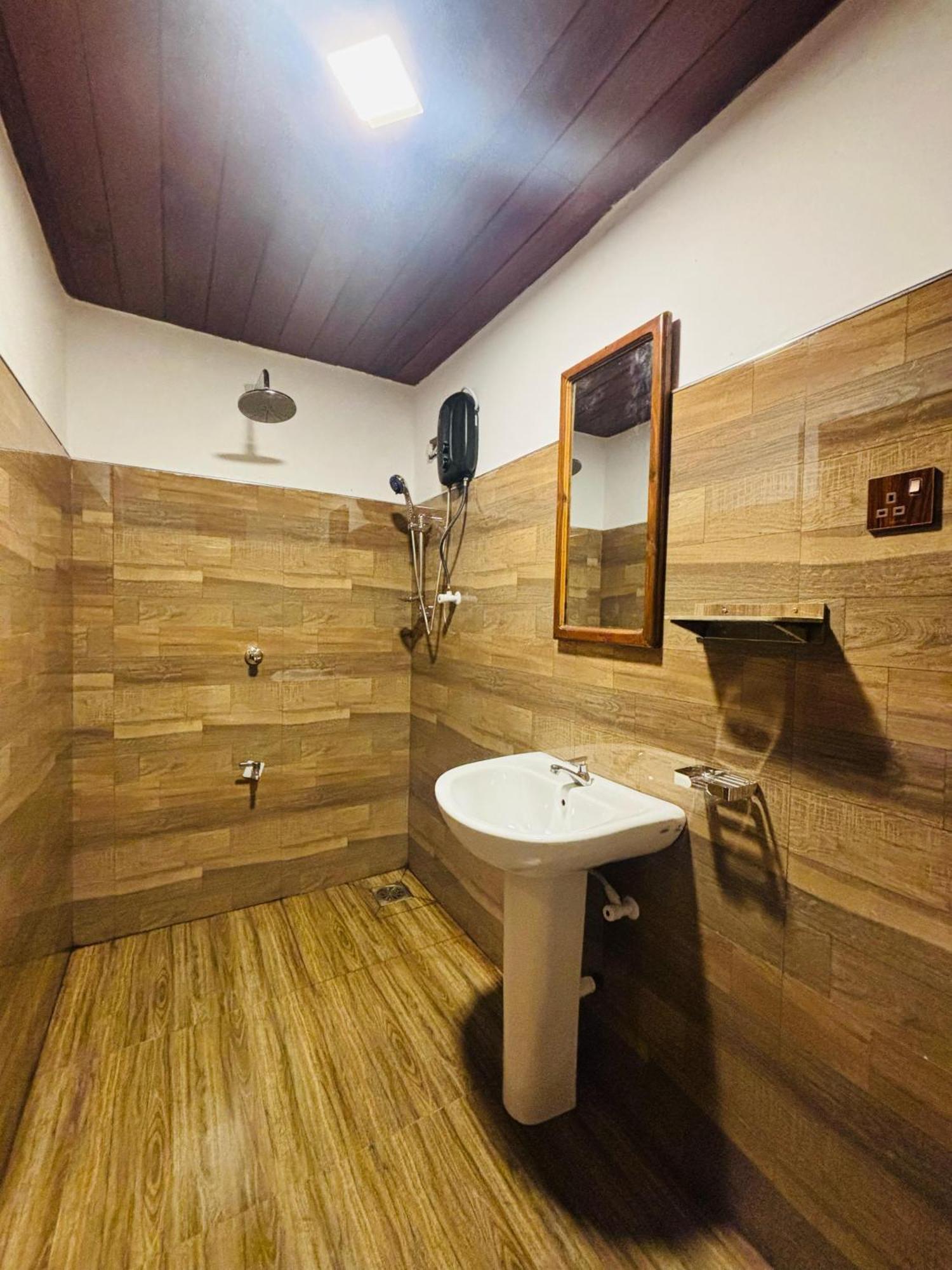 Woodholic Homestay Sigirîya Extérieur photo