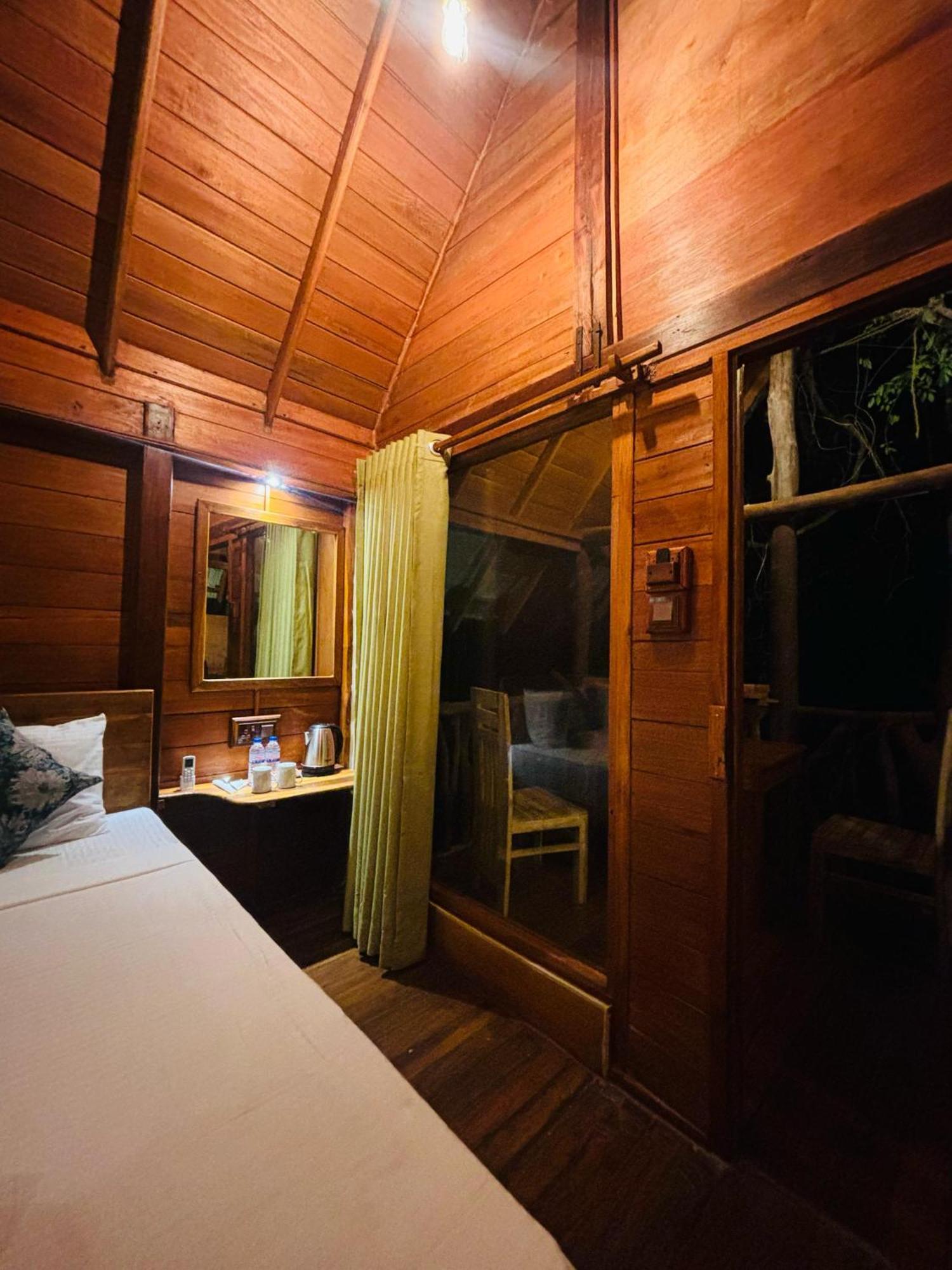 Woodholic Homestay Sigirîya Extérieur photo